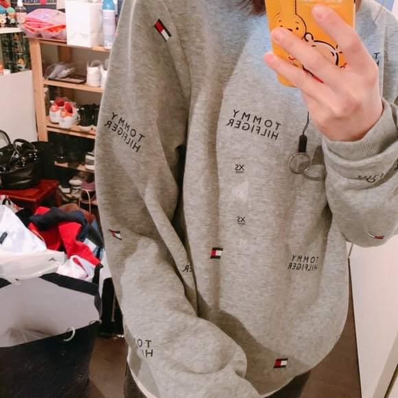 Tommy Hilfiger Crew Neck Pullover Sweater Sweatshirt(Men or Women) - brand new - Picture 3 of 6